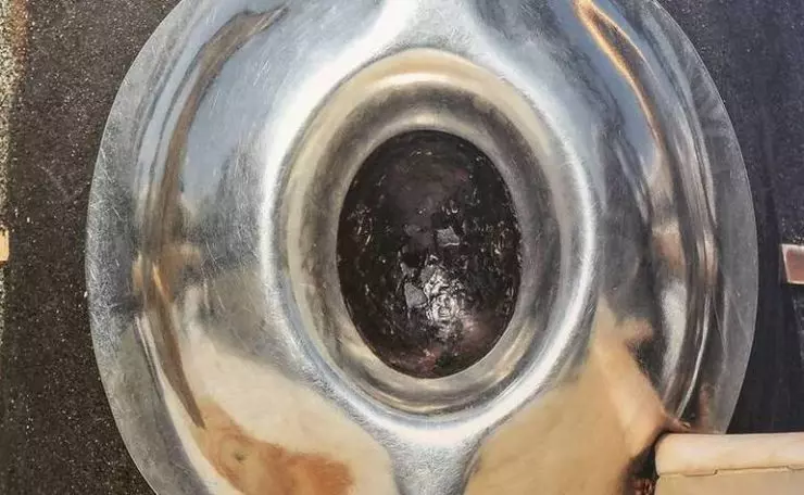 Hajar al-Aswad, the Black Stone.